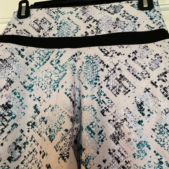 Fabletics Demi Leggings - Picture 2 of 4